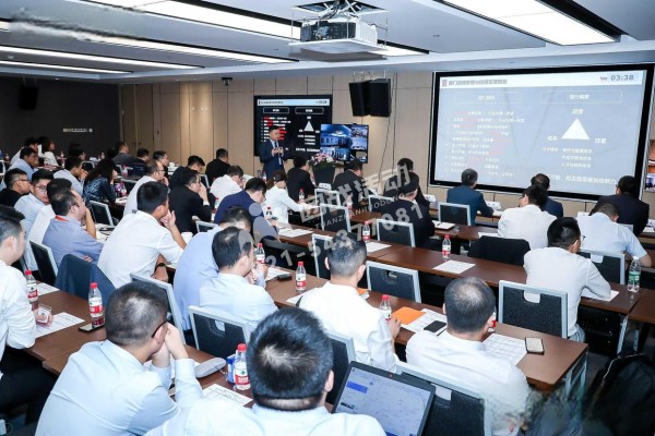 张雨绮遭品牌集体切割！一夜蒸发千万代言，资本寒冬有多残酷？