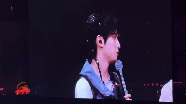 穆祉丞扎小辫子改词参加荣耀之战