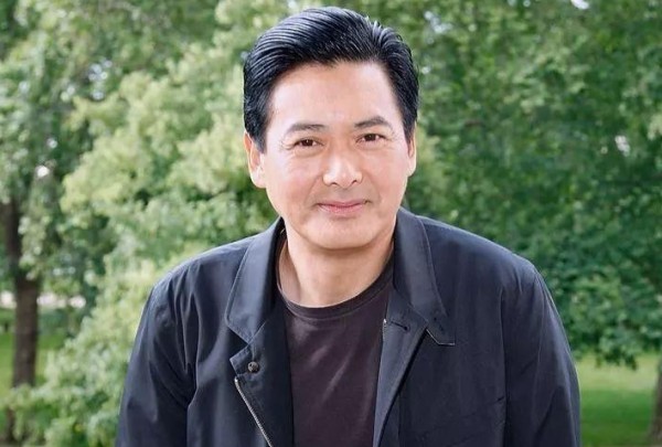 周润发承诺“裸捐”后,12年提及八次,近年来慈善活动却几乎为零