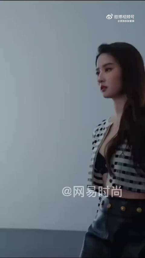 刘亦菲 × 路易威登