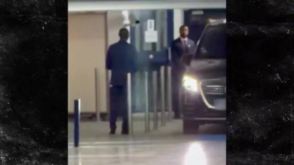 金·卡戴珊和F1七冠王汉密尔顿被拍到在巴黎同住酒店