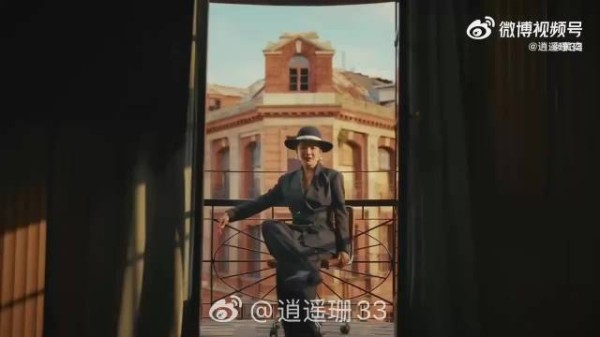 黄奕说上海话眉眼生动，软糯语调显石库门温润