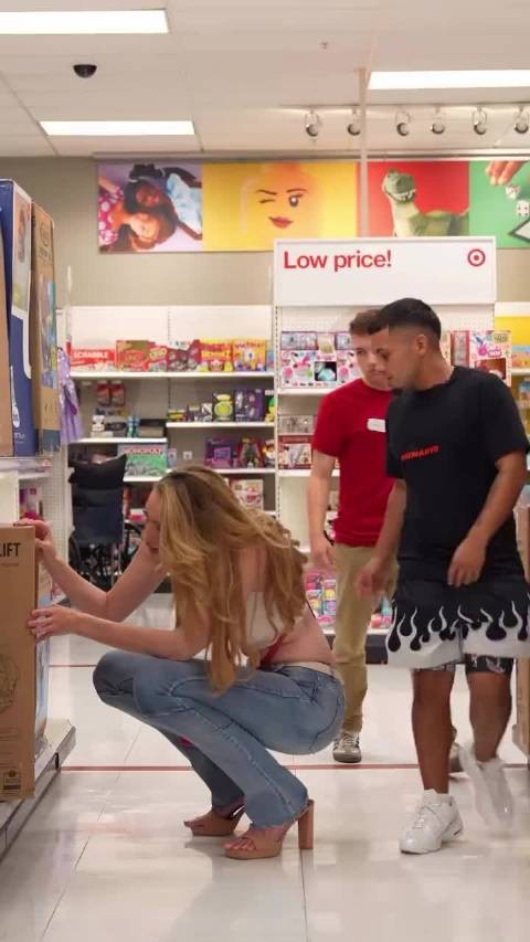 哈哈,想泡妞想疯了吧?