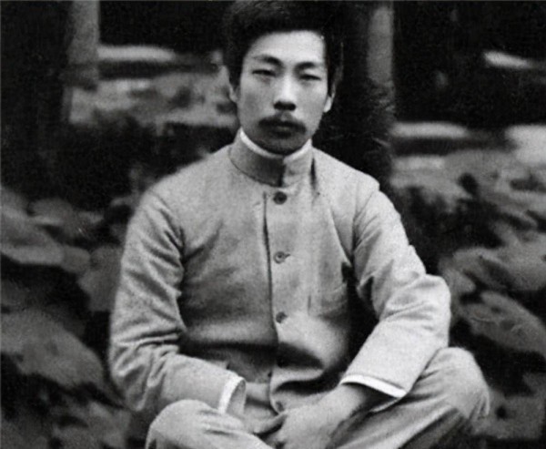 鲁迅生病时,小脚妻子赶80里山路为他买糕点,却只换回鲁迅一个字