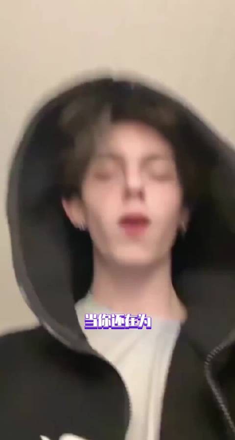 一生含蓄内敛的中国人终于抽象到国外了