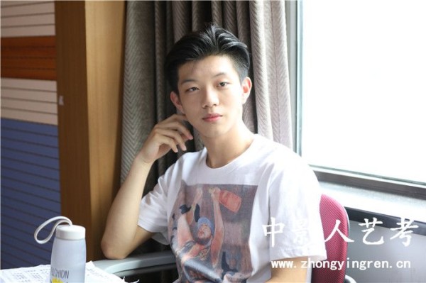 演员的表演风格是什么？