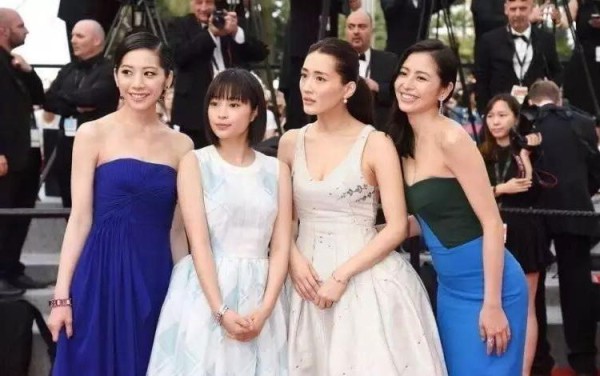 被星探“逮”到的明星：从游园会到理发店