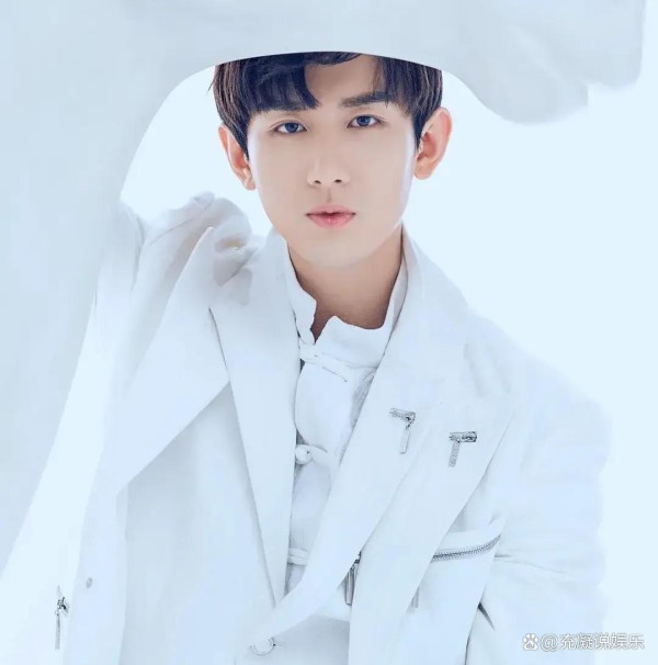 娱乐版图变艺人单飞重塑规则