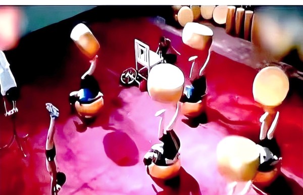 从杂技到演技派：邢菲的励志蜕变之路