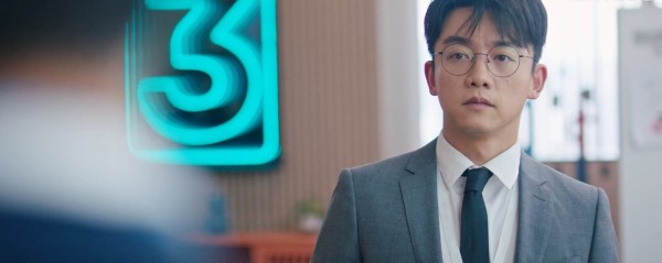 仅播出6集，郑恺新剧差评一片，国产剧导演学学怎么拍穷人吧