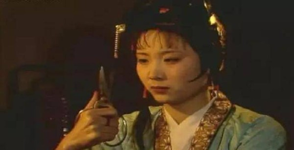 红楼中贾母最看中的丫头，却被贾赦看上眼，可是她早已心有所属