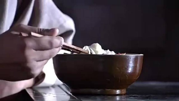 朱元璋在酒楼吃面 刚好碰到义子朱勇醉酒杀人