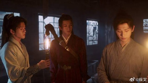 客栈里找线索 方多病嘴贱，下秒李莲花让各找各的