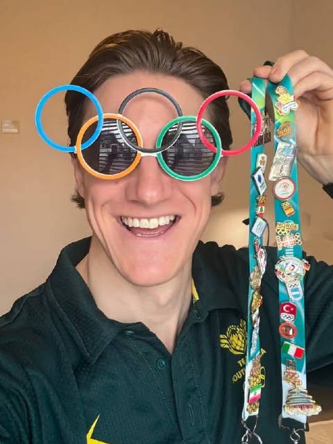 南非选手示范冬奥换pin流程，咪咕视频全程直播米兰冬奥