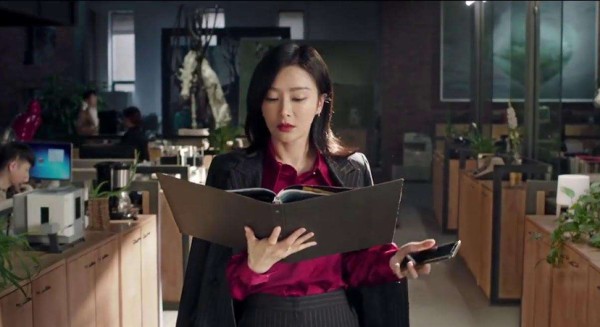 从幕后操盘手到热搜榜常客，明星经纪人要组团出道了？