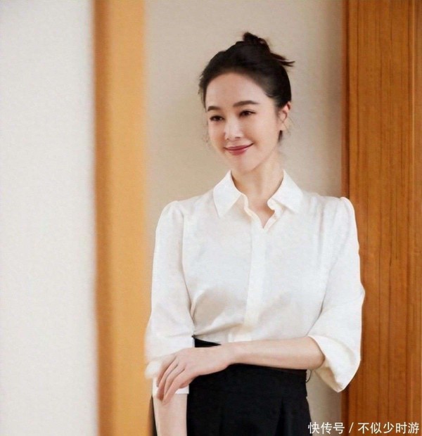 人前正经人后疯狂，出卖色相上位，风流浪姐左小青现形记