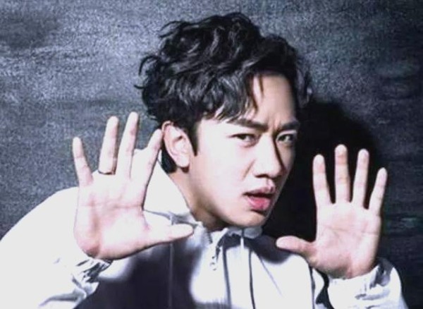 王祖蓝的演艺生涯与《奔跑吧兄弟》的经典时刻