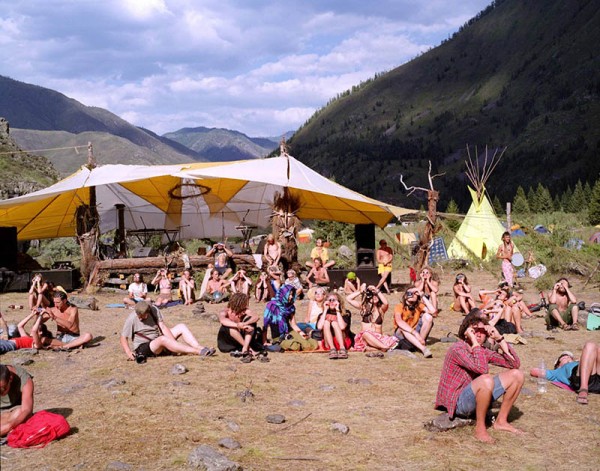 人物肖像照、微笑笑脸摄影作品图片图集欣赏，日本摄影师有高唯之&nbsp; Aritaka Tadayuki作品