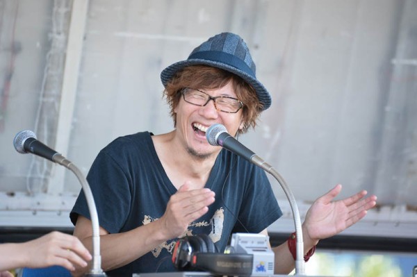 人物肖像照、微笑笑脸摄影作品图片图集欣赏，日本摄影师有高唯之&nbsp; Aritaka Tadayuki作品