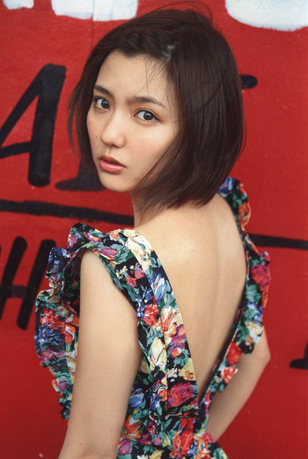 日本偶像女星歌手真野惠里菜（まの えりな / Erina Mano）写真集