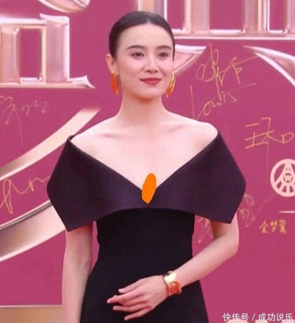 全裹高圆圆、深V宋佳都输了！蓬头垢面的董明珠才是真顶流！