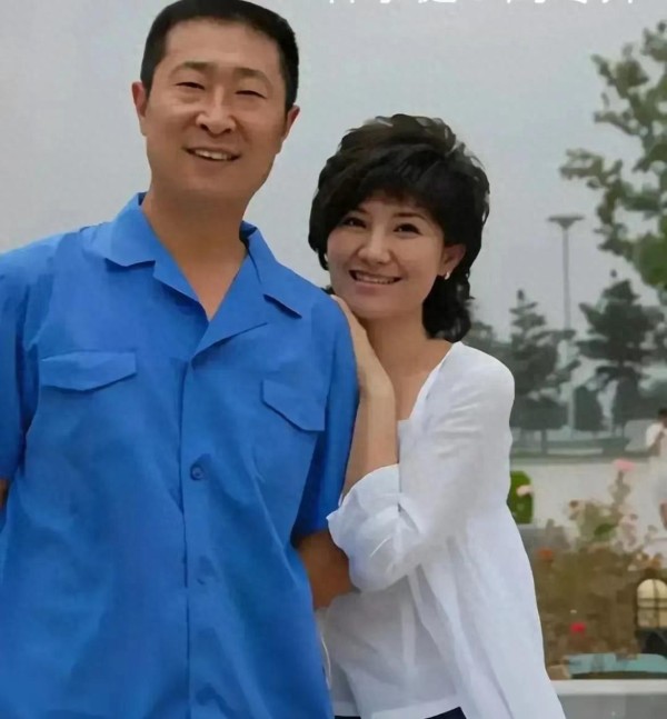 银幕CP变现实，观众追着算数据，背后藏着谁的小算盘