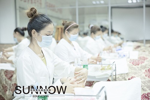 长沙美容化妆学校