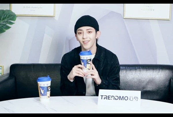 明星翻包推广奶茶饮料，如何助力品牌提升影响力？