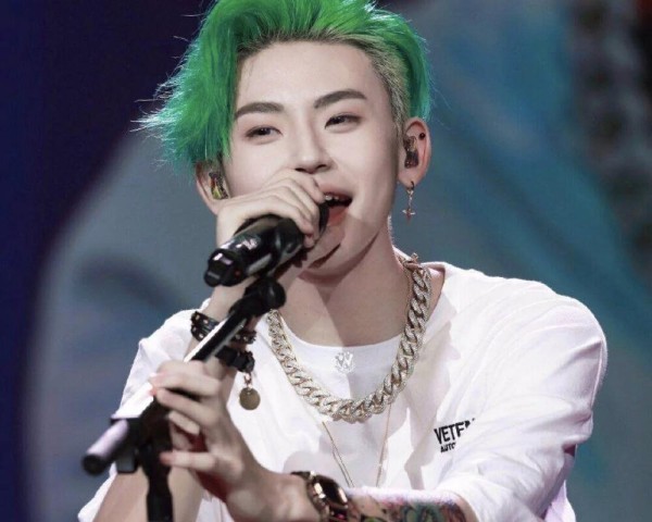 小鬼节目中怒怼乐评人“你管得着吗”，得知真相后，网友：该怼！