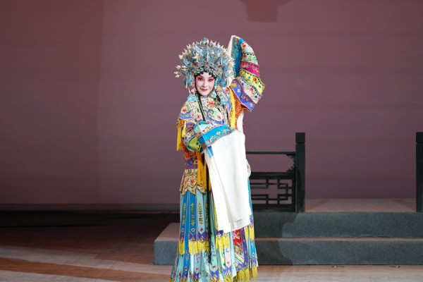 八位一级演员联袂出演全明星版《王宝钏》