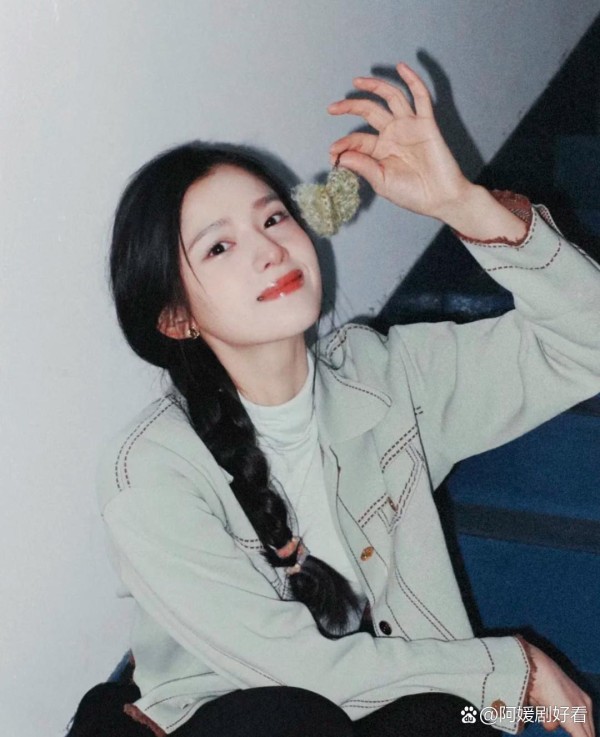 1、杨幂客串完老谋子的新电影...@阿媛剧好看的动态