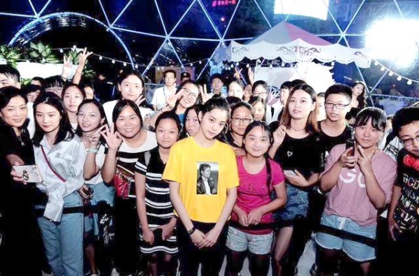 明星快闪店引领零售新潮流：苏宁易购的创新之路