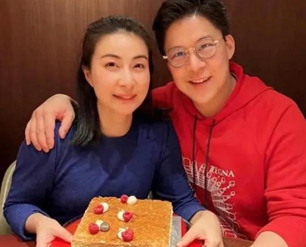 众多明星为灾区捐款，霍启刚辟谣网络谣言，低调发声太圈粉了