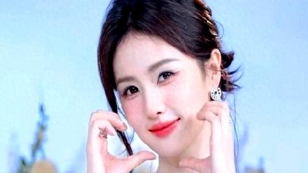 惊喜！白鹿1月30日代言王者，跨界合作热议爆棚啦！