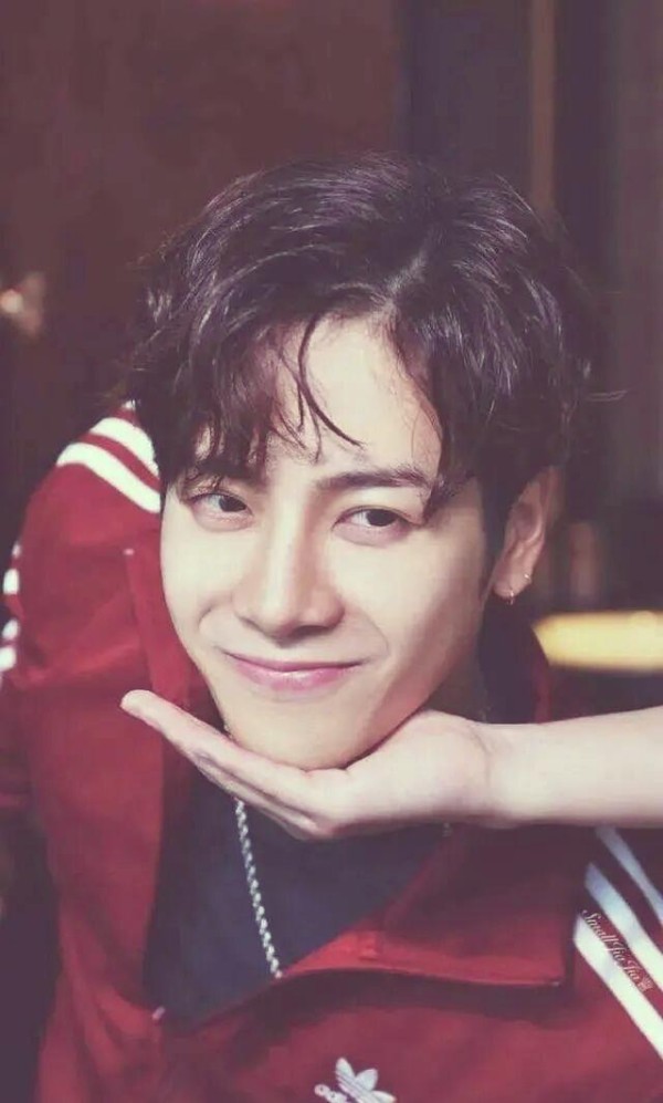 英雄联盟S12总决赛：明星汇聚，电竞盛宴升级