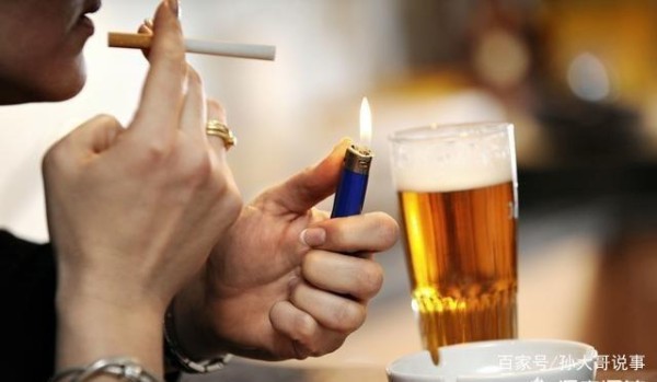 从抽烟 喝酒 打牌，就能看出一个人的性格？