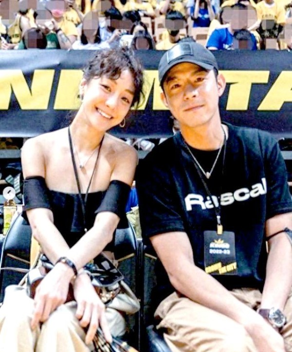 明星婚礼与八卦：热议背后的流量密码