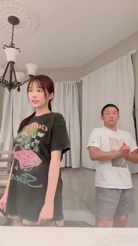 “空手道小子”堀口恭司(Kyoji Horiguchi)与妻子跳舞！