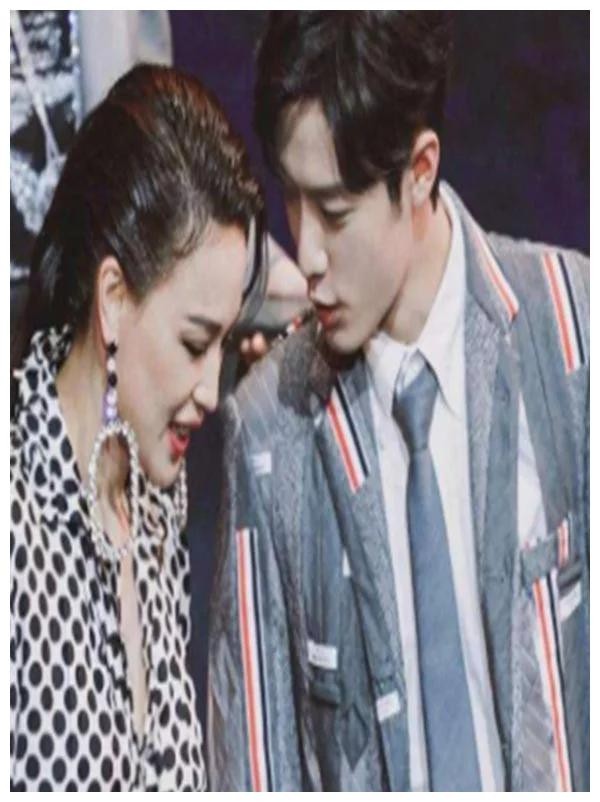 谢娜的知己，杨幂的知己，赵丽颖的知己，看到肖战：从不避嫌！