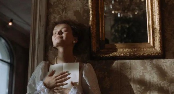 一见钟情还是命中注定？你的理想关系，在星盘的这个位置（指南）