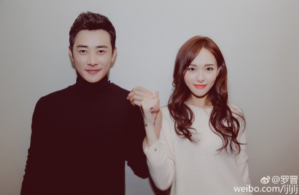 罗晋对唐嫣相当宠溺。（图／翻摄自罗晋微博）