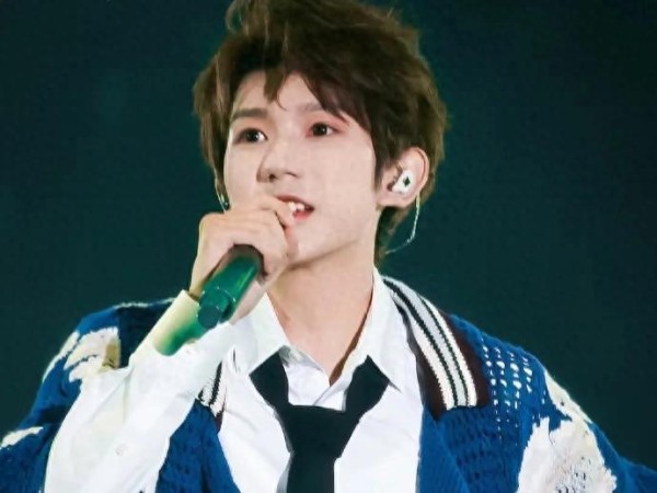 《7 月 23 日娱乐圈热点追踪：明星八卦全知道》