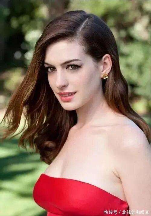 好莱坞十大80后美女红星！又纯又欲身材火辣时尚撩人