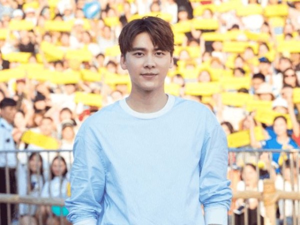 80后明星李易峰，如今实力在线，娱乐圈前辈评价很高