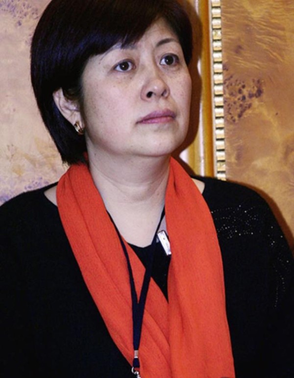 内地金牌经纪人宝刀未老，慧眼识珠成艺考赢家？早年经历引热议