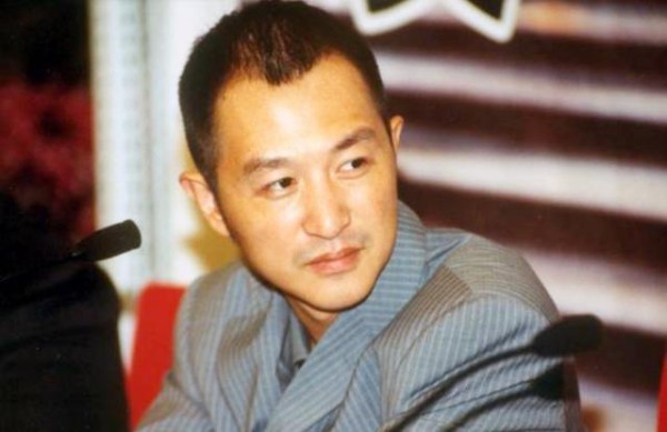 内地金牌经纪人宝刀未老，慧眼识珠成艺考赢家？早年经历引热议