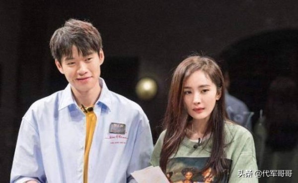 恋爱早就有迹可循？杨幂与魏大勋被曝疑似同居，揭秘两人恋情内幕