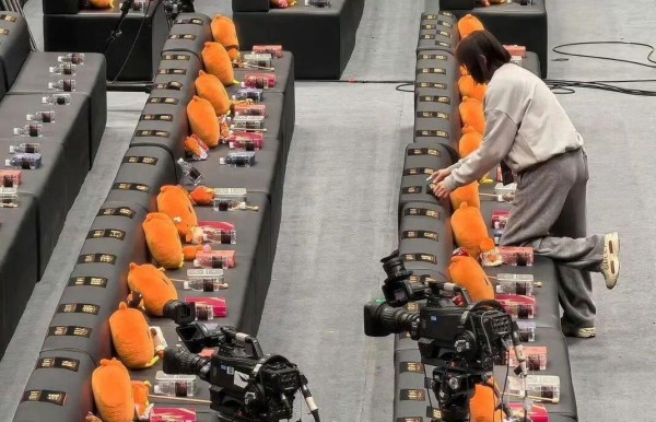 微博之夜那张小小的座位图，简直比任何一部宫斗剧都精彩