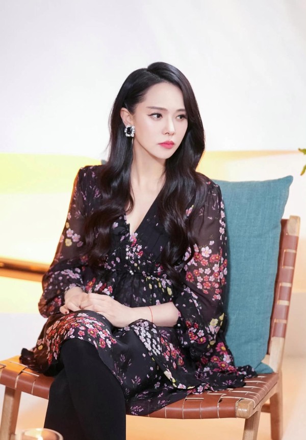 范冰冰假发柜、周杰伦凌晨作曲！揭秘明星不为人知的隐秘怪癖？