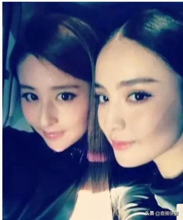 女星闺蜜合照，杨幂唐嫣刘诗诗赵丽颖，你觉得谁跟谁的面相最相似